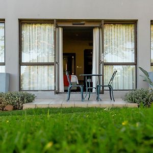 King Room Garden View